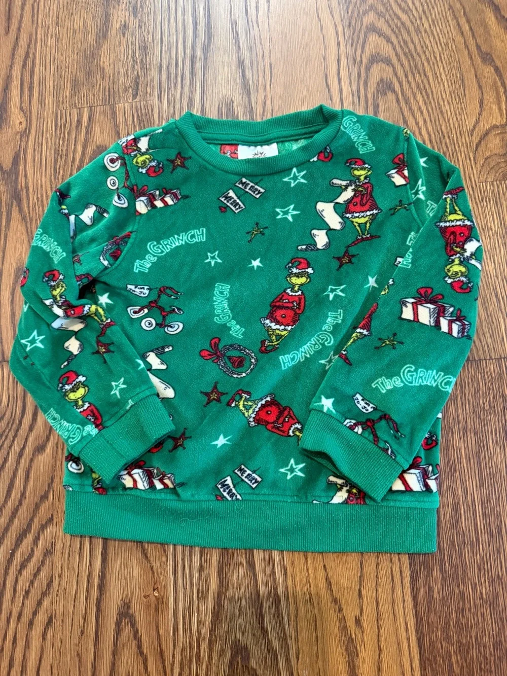 Grinch Kids Pajama Set Size 4T
